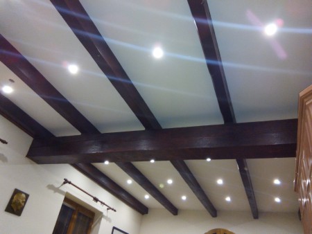 Sadrokartónovy strop a osadenie bodových svetiel